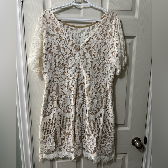 White & nude dress - Picture 2 of 4